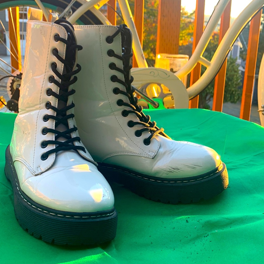 White lace up combat boots